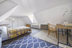 Photo 6- click for photo gallery